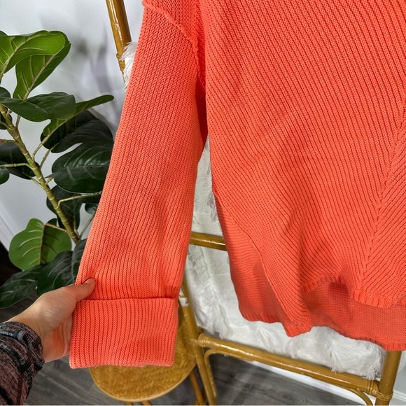 Free People Pink Ribbed V Neck Sweater sz L - Picture 2 of 4